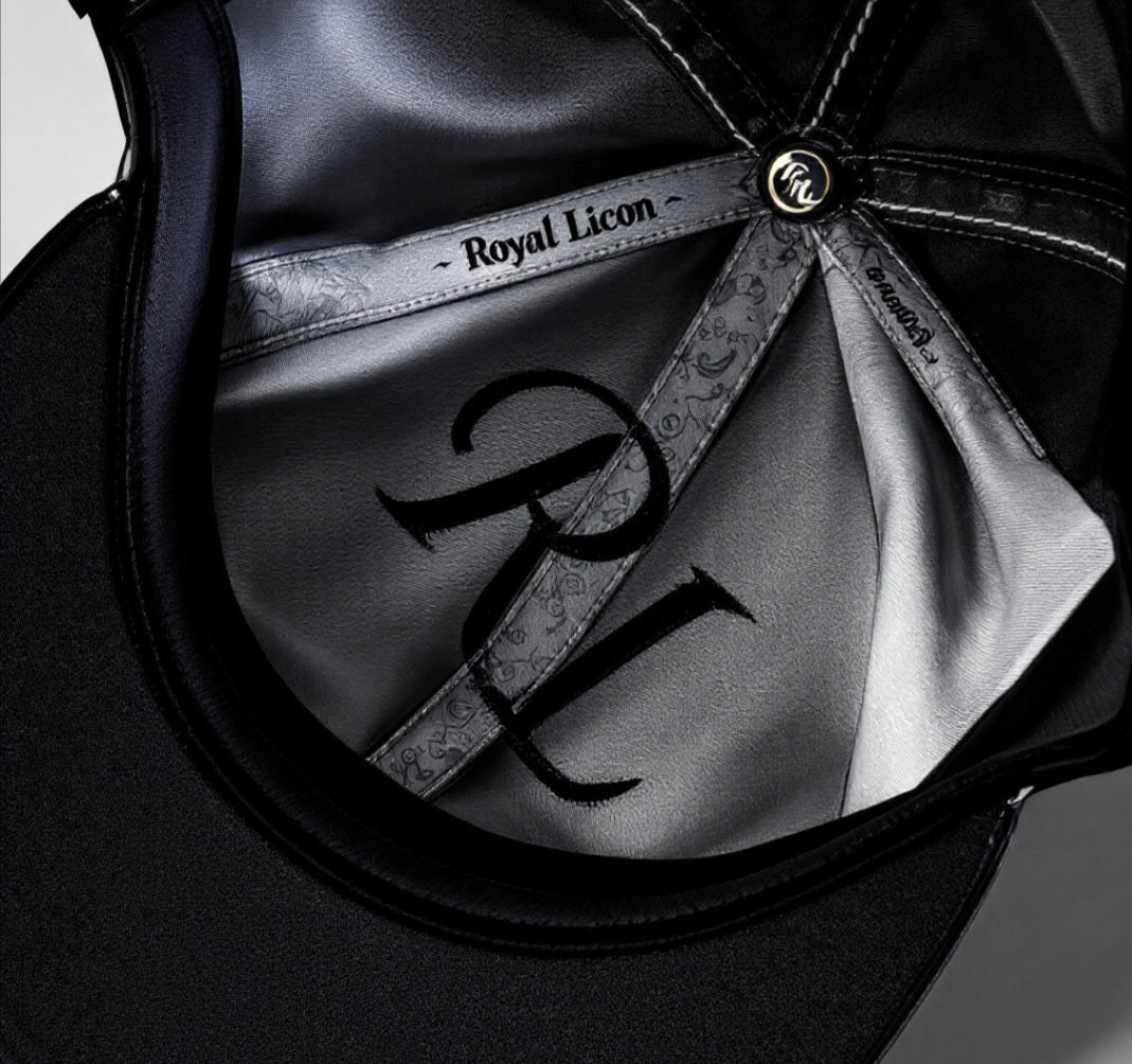 Luxury snapback hat